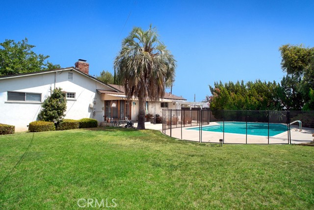 17142 Tuba Street, Northridge CA: https://media.crmls.org/medias/ed62a9d6-72ec-45e0-8067-e105db519bd4.jpg