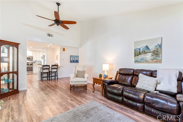 28332 Zarza, Mission Viejo CA: https://media.crmls.org/medias/ed62b4d4-ec0c-498f-a556-acc8d3ea65a4.jpg