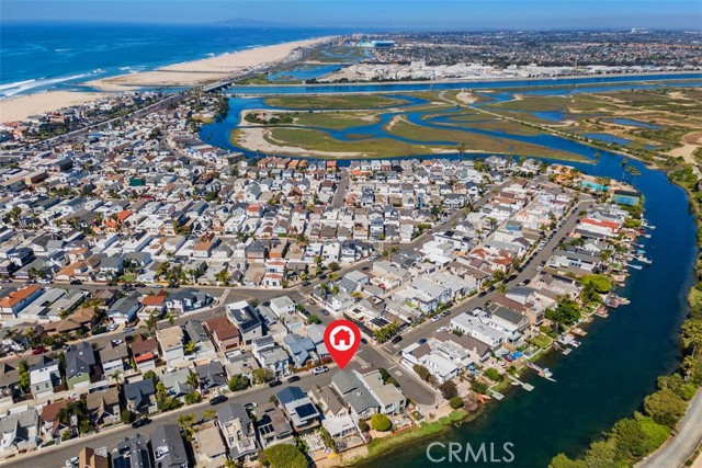 Detail Gallery Image 3 of 45 For 354 62nd Street, Newport Beach,  CA 92663 - 3 Beds | 3 Baths