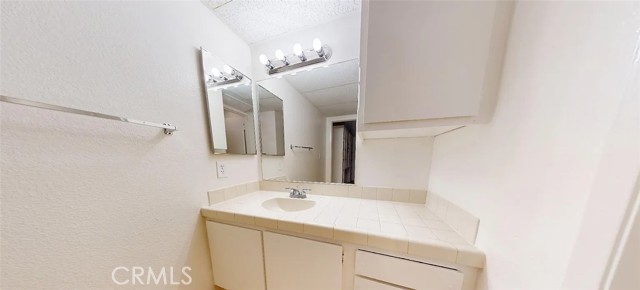 Detail Gallery Image 10 of 12 For 4660 Coldwater Canyon Ave #4,  Studio City,  CA 91604 - 2 Beds | 2 Baths