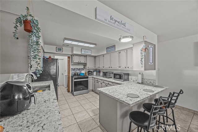 11857 11857 Mount Vernon, Grand Terrace CA: https://media.crmls.org/medias/ed63cbe9-3a32-467c-a9d2-dd8c72872a53.jpg