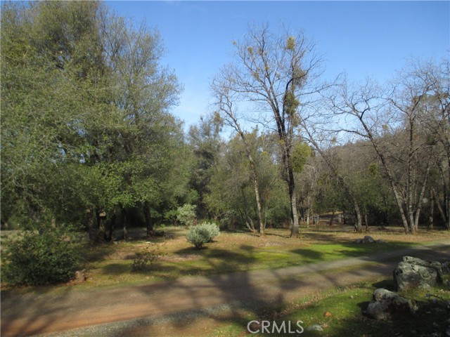 15 Hide A Way Road, Oroville CA: https://media.crmls.org/medias/ed63edc9-b405-4e6c-b9c9-a013669da439.jpg