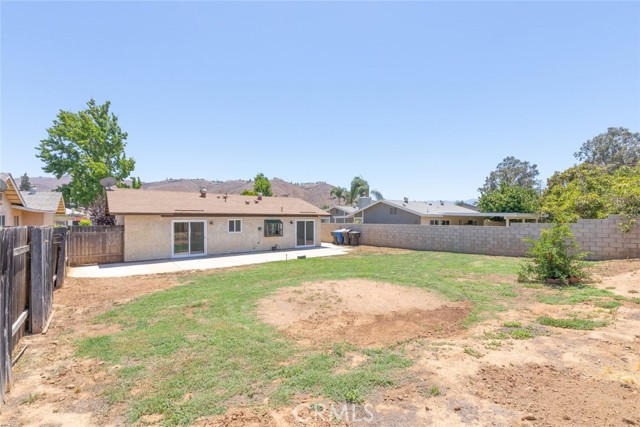 Detail Gallery Image 27 of 35 For 11657 Queensborough St, Riverside,  CA 92503 - 3 Beds | 2 Baths