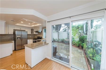 Detail Gallery Image 8 of 30 For 2157 Baywood, Fullerton,  CA 92833 - 4 Beds | 3 Baths