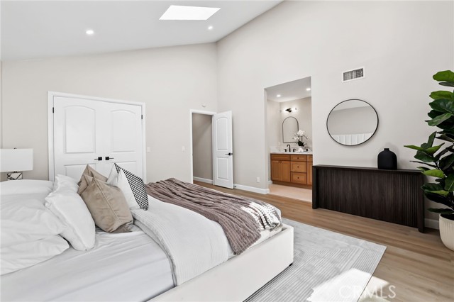 25 Almond Tree Lane, Irvine CA: https://media.crmls.org/medias/ed64d77a-af33-4455-b20e-ae2a56924982.jpg