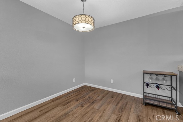 Image 9 of 27 For 2822 N Auburn Ct  E213
