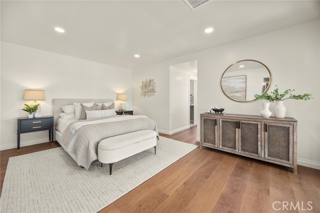 Image 21 of 33 For 840 Grandview Avenue