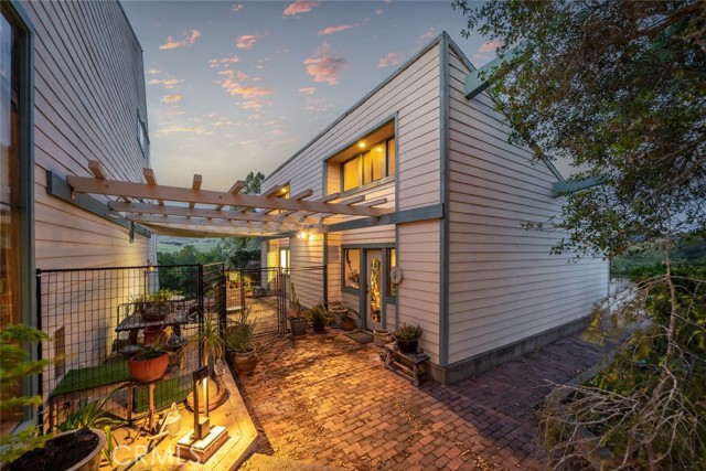 1505 Tiffany Ranch Road, Arroyo Grande CA: https://media.crmls.org/medias/ed660e83-b6c7-4790-8809-ddc175215fea.jpg