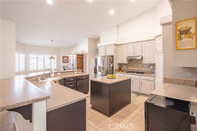 Detail Gallery Image 25 of 75 For 11123 Hickory Ave, Hesperia,  CA 92345 - 4 Beds | 2/1 Baths