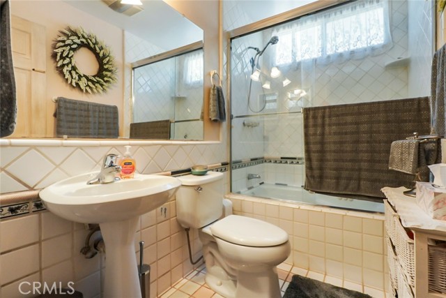 Detail Gallery Image 23 of 29 For 24308 Highlander, West Hills,  CA 91307 - 3 Beds | 2 Baths