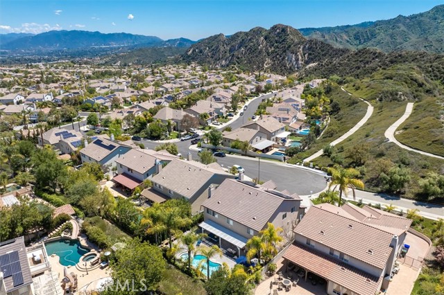 26745 Sandburn Place, Stevenson Ranch CA: https://media.crmls.org/medias/ed67aeb9-9baa-42c0-ac9e-eb6c61c50dfb.jpg