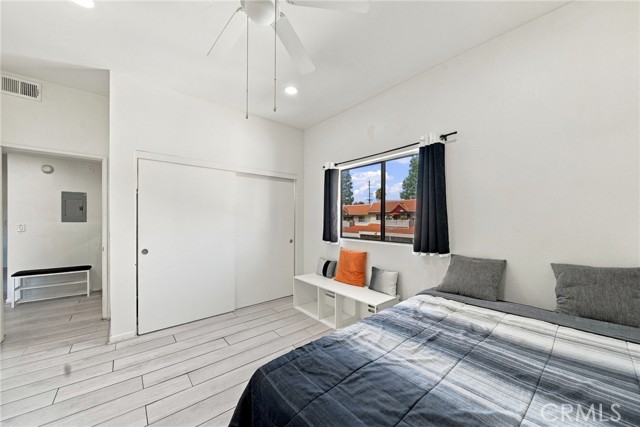 10943 Laurel Canyon Boulevard, B9 photo 16