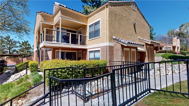 Detail Gallery Image 1 of 25 For 10655 Lemon Ave #304,  Rancho Cucamonga,  CA 91737 - 3 Beds | 2 Baths