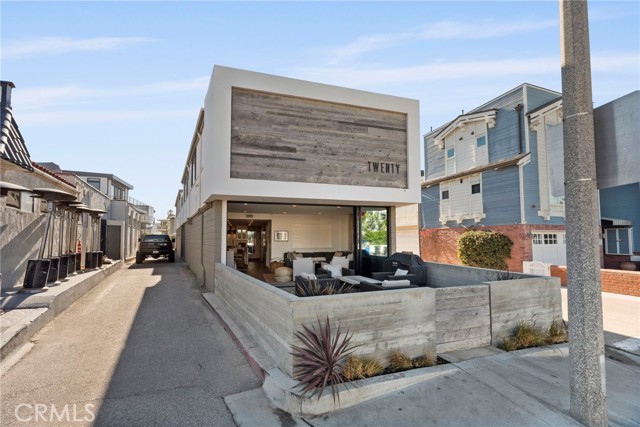 20 22nd Street, Hermosa Beach, California 90254, ,Multi-Family,For Sale,22nd,SB24252047