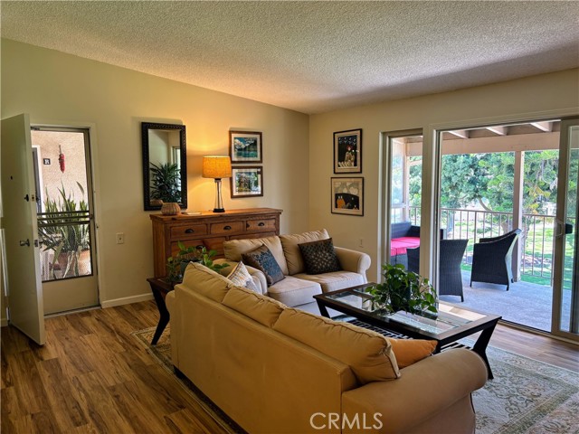 Detail Gallery Image 12 of 35 For 13342 Del Monte Dr 5q M-15,  Seal Beach,  CA 90740 - 2 Beds | 2 Baths