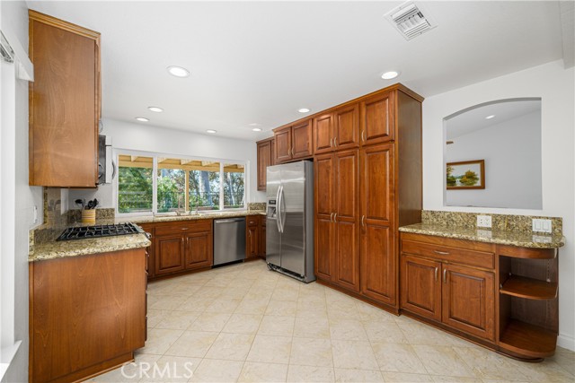 Detail Gallery Image 11 of 26 For 26562 via Noveno, Mission Viejo,  CA 92691 - 4 Beds | 2 Baths