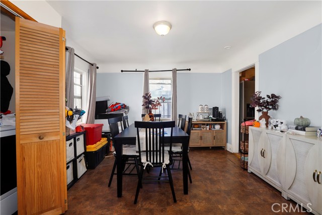 854 E 87th Place, Los Angeles CA: https://media.crmls.org/medias/ed69e054-05b9-4e9a-8955-3fe399be82ac.jpg