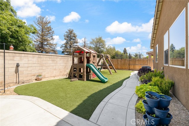 3771 Wrenwood Avenue, Clovis CA: https://media.crmls.org/medias/ed69f84a-487f-4472-90ef-4e765fa1c1c2.jpg