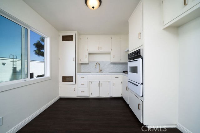 Detail Gallery Image 13 of 20 For 11221 Pangborn, Downey,  CA 90241 - – Beds | – Baths