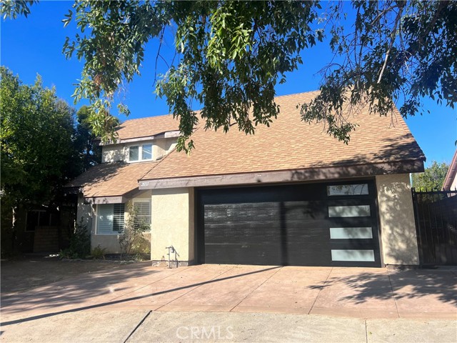 Detail Gallery Image 1 of 24 For 21717 Vintage St, Chatsworth,  CA 91311 - 5 Beds | 3/1 Baths