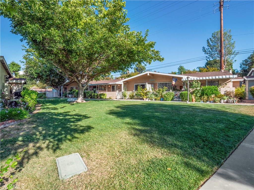 19126 Avenue of the Oaks #C