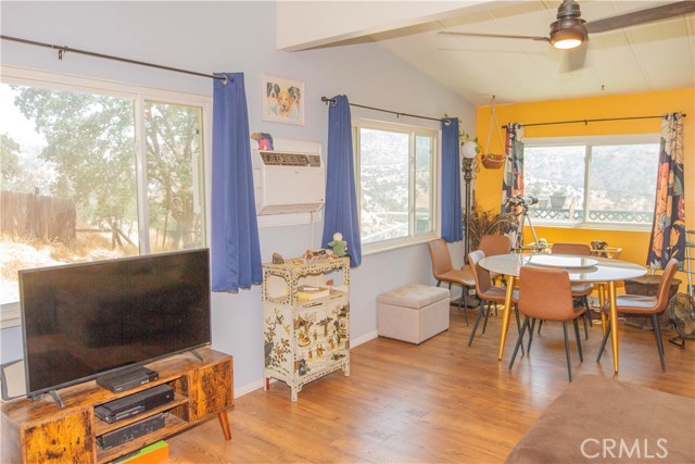 35032 George Smith Road, Squaw Valley CA: https://media.crmls.org/medias/ed6bde05-b08a-4518-8152-edb90af7c8fb.jpg