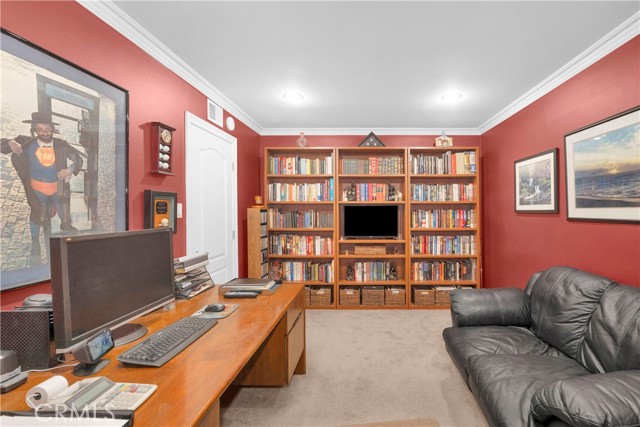 Detail Gallery Image 15 of 28 For 12111 Reagan St, Los Alamitos,  CA 90720 - 3 Beds | 3 Baths