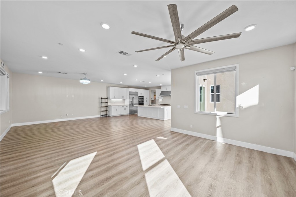 MLS #OC25272647 image #7