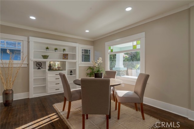 1322 N June Street, Los Angeles CA: https://media.crmls.org/medias/ed6d4ab3-e326-4723-b326-59c219ae62df.jpg