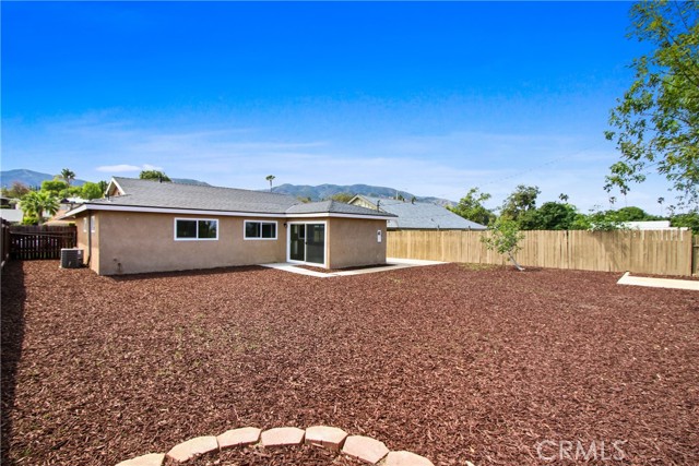 Detail Gallery Image 20 of 21 For 1683 Lark, Corona,  CA 92882 - 4 Beds | 1/1 Baths