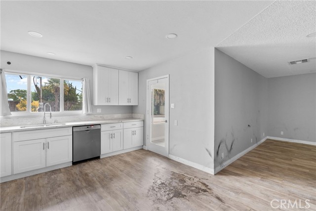 1754 N 1st Avenue, Upland CA: https://media.crmls.org/medias/ed6dc85c-b8e8-4524-bda8-28d8540fd515.jpg