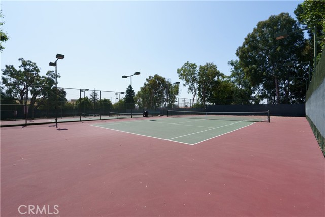 Detail Gallery Image 26 of 32 For 10055 Melinda Way #4,  Northridge,  CA 91325 - 3 Beds | 2/1 Baths