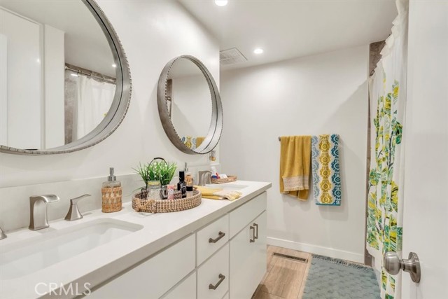 1640 W Ricky Avenue, Anaheim CA: https://media.crmls.org/medias/ed6e35d2-d0ad-4c18-8623-62d79ad155d1.jpg