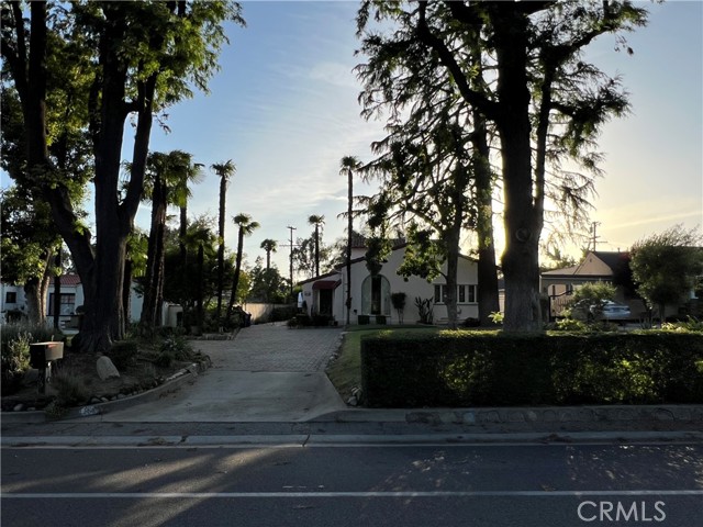 Detail Gallery Image 2 of 75 For 1465 N Euclid Ave, Upland,  CA 91786 - 2 Beds | 2 Baths