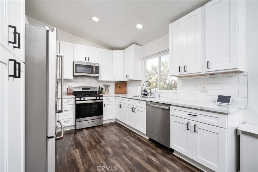 MLS #OC25265495 image #14