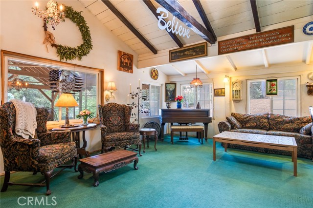 Image 9 of 66 For 39065 Oak Glen Road