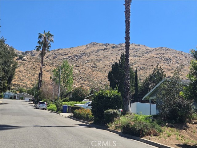 Detail Gallery Image 12 of 15 For 231 Hillandale Ct, Riverside,  CA 92507 - 3 Beds | 2 Baths