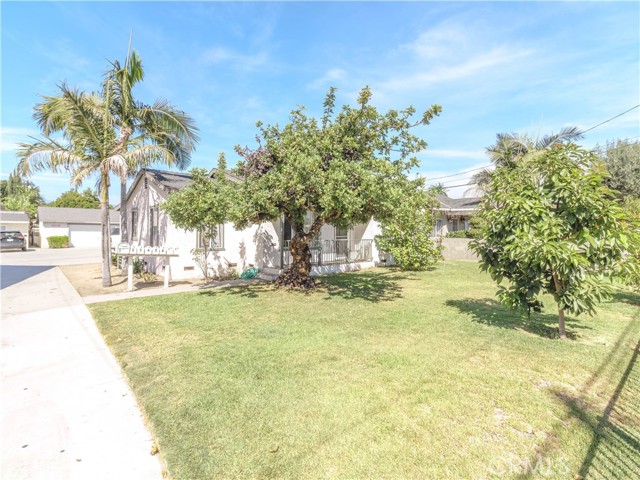 11139 Kauffman, El Monte CA: https://media.crmls.org/medias/ed7010fb-e899-4b40-9b8c-bdff94972a66.jpg