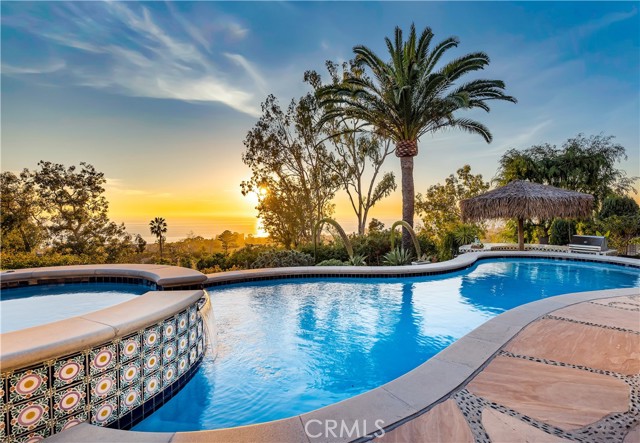 802 Rembrandt Drive, Laguna Beach CA: https://media.crmls.org/medias/ed707f3b-9146-4d95-8b07-87b692d60b39.jpg