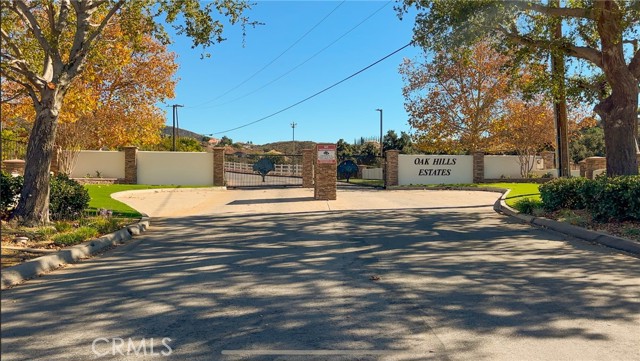 Detail Gallery Image 1 of 20 For 37807 Valgio Dr, Calimesa,  CA 92320 - – Beds | – Baths