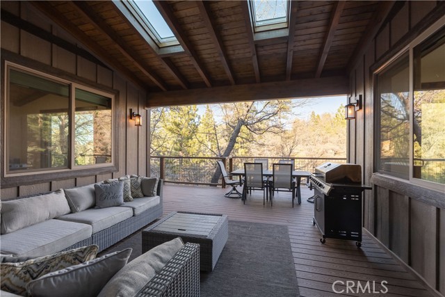 Detail Gallery Image 15 of 38 For 1618 Tuolumne Rd, Big Bear City,  CA 92314 - 4 Beds | 3/1 Baths