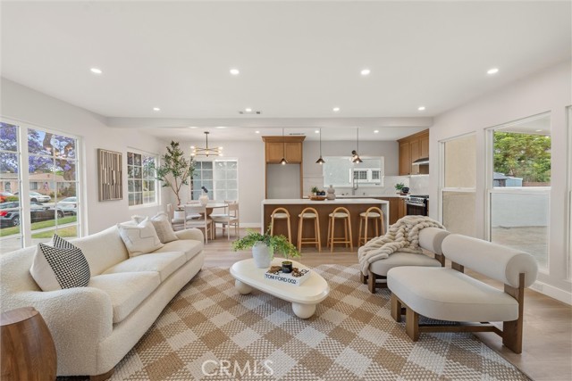 3119 Chatwin Avenue, Long Beach CA: https://media.crmls.org/medias/ed70a0f2-8f5e-417c-a2ec-ecf4f724efc5.jpg