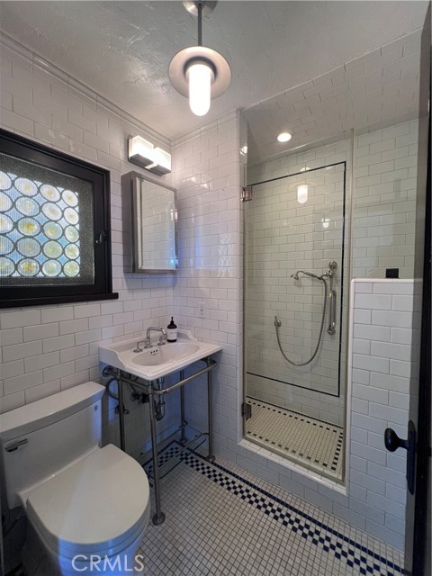 Detail Gallery Image 11 of 27 For 2444 the Strand, Hermosa Beach,  CA 90254 - 4 Beds | 3/1 Baths