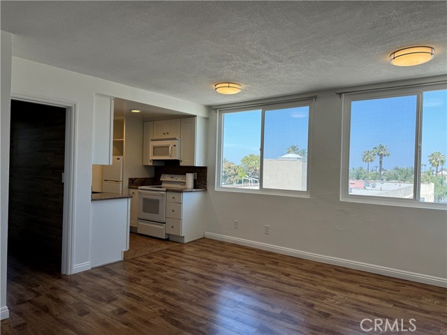 Detail Gallery Image 7 of 18 For 230 Linden Ave #507,  Long Beach,  CA 90802 - 1 Beds | 1 Baths