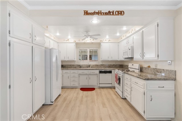 Detail Gallery Image 7 of 25 For 1040 E Del Mar, Orange,  CA 92865 - 4 Beds | 2 Baths