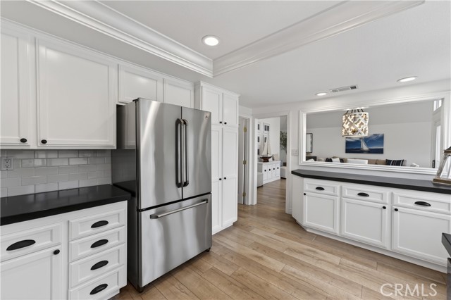 Detail Gallery Image 17 of 72 For 7 E Yale Loop, Irvine,  CA 92604 - 3 Beds | 2 Baths