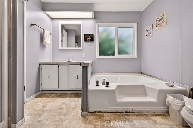 Detail Gallery Image 10 of 35 For 701 E Lassen Ave #114,  Chico,  CA 95973 - 2 Beds | 2 Baths