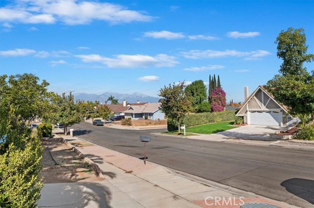 Detail Gallery Image 4 of 30 For 14818 Bluebell Dr, Chino Hills,  CA 91709 - 4 Beds | 2 Baths