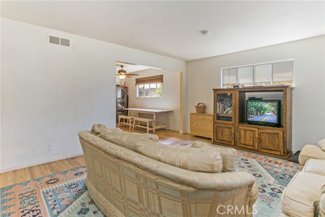 2234 Avalon Street, Costa Mesa CA: https://media.crmls.org/medias/ed72d361-49ed-4c2d-a282-ff913314623c.jpg
