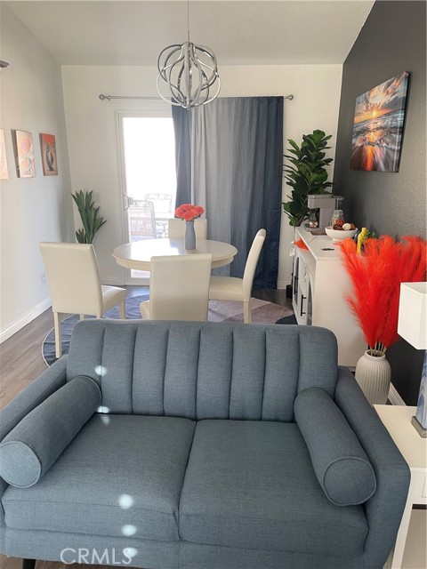 Detail Gallery Image 4 of 34 For 12390 Marquette Ct, Moreno Valley,  CA 92557 - 3 Beds | 2 Baths